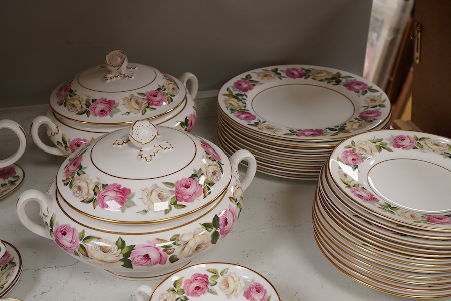 A Royal Worcester Royal Garden tea and dinner service